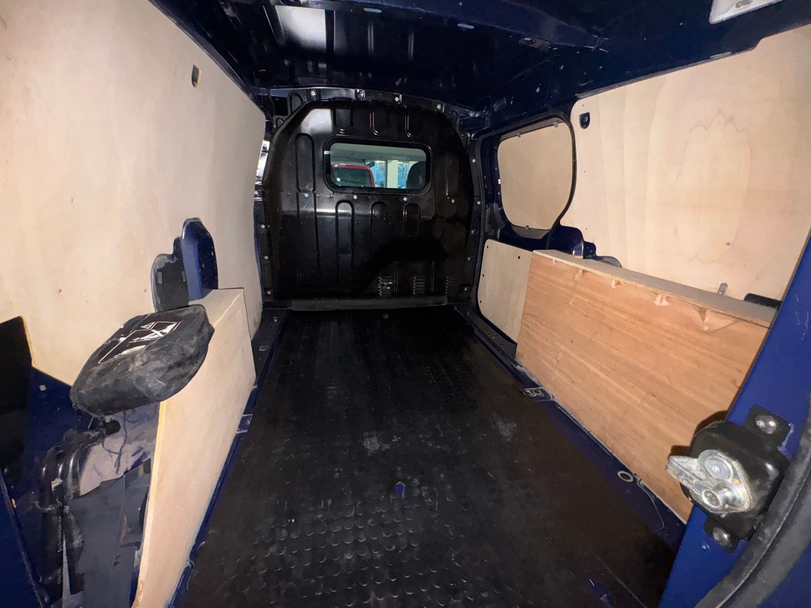 Fahrzeugabbildung Dacia Dokker Express Ambiance 1.6 LPG GAS NAVI AHK SHZ