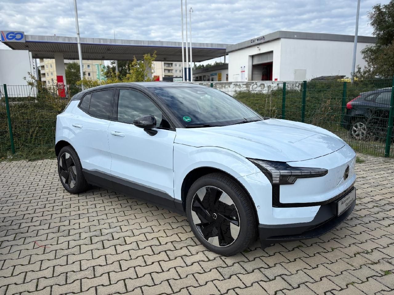 Fahrzeugabbildung Volvo EX30 Performance Pure Electric Ultra AWD