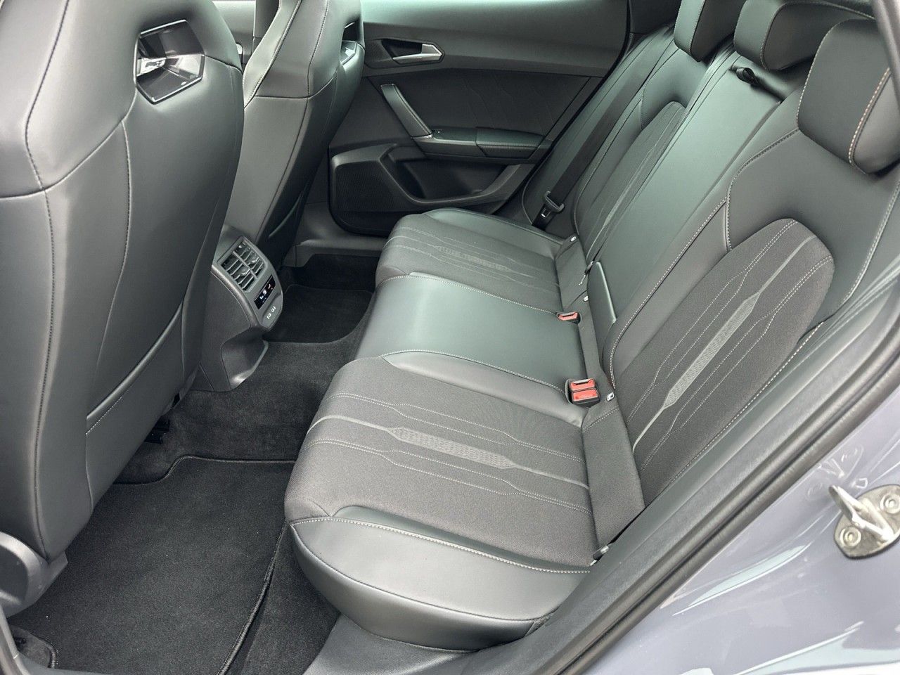 Fahrzeugabbildung CUPRA Formentor VZ 2.0 TSI 245 PS DSG