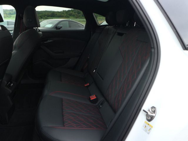 Audi S6 e-tron - Bild 28