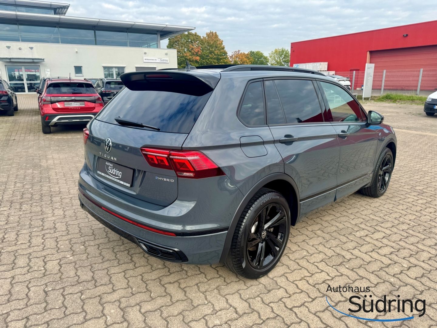 Tiguan 1,4TSI R-Line Black Style DSG HUD AHK Pan