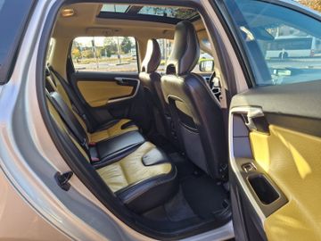 Volvo XC60 - 10