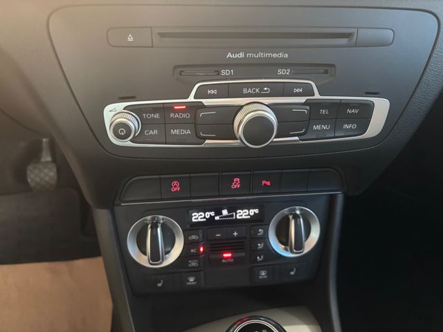 Q3 2.0 TFSI quattro *AHK*SH*Navi*PDC*