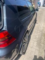 Volkswagen Golf 3.2 R32 4motion R32 - Volkswagen Golf aus 2002