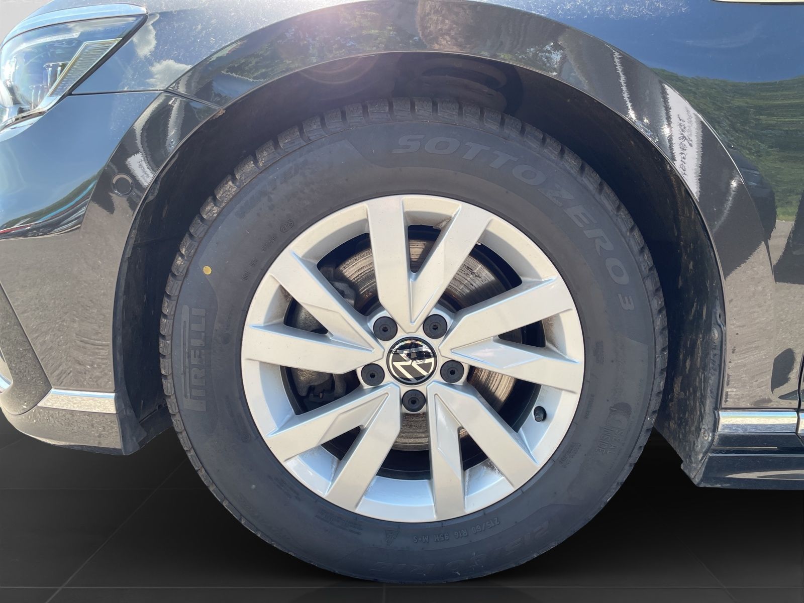 Volkswagen Passat Variant - Bild 8