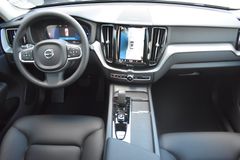 Fahrzeugabbildung Volvo XC60 B4 Autom. Momentum Pro*360°*PANO*Google*