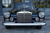 Mercedes-Benz Authentic 1960s German Sedan - Mercedes-Benz Gebrauchtwagen von 1968