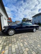 Mercedes-Benz E 220 E Klasse - Mercedes-Benz E 220 mit Benzin-Antrieb: Cabrio