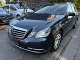 Mercedes-Benz E 220 E T-Modell E 220 CDI BlueEfficiency - gebrauchte Mercedes-Benz E 220 aus dem Jahr 2011