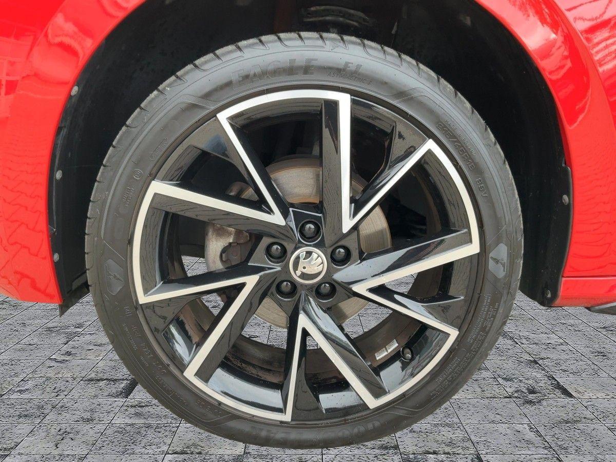 Skoda Kamiq 1.0 TSI DSG MONTE CARLO LED+APP+SHZ+PANO