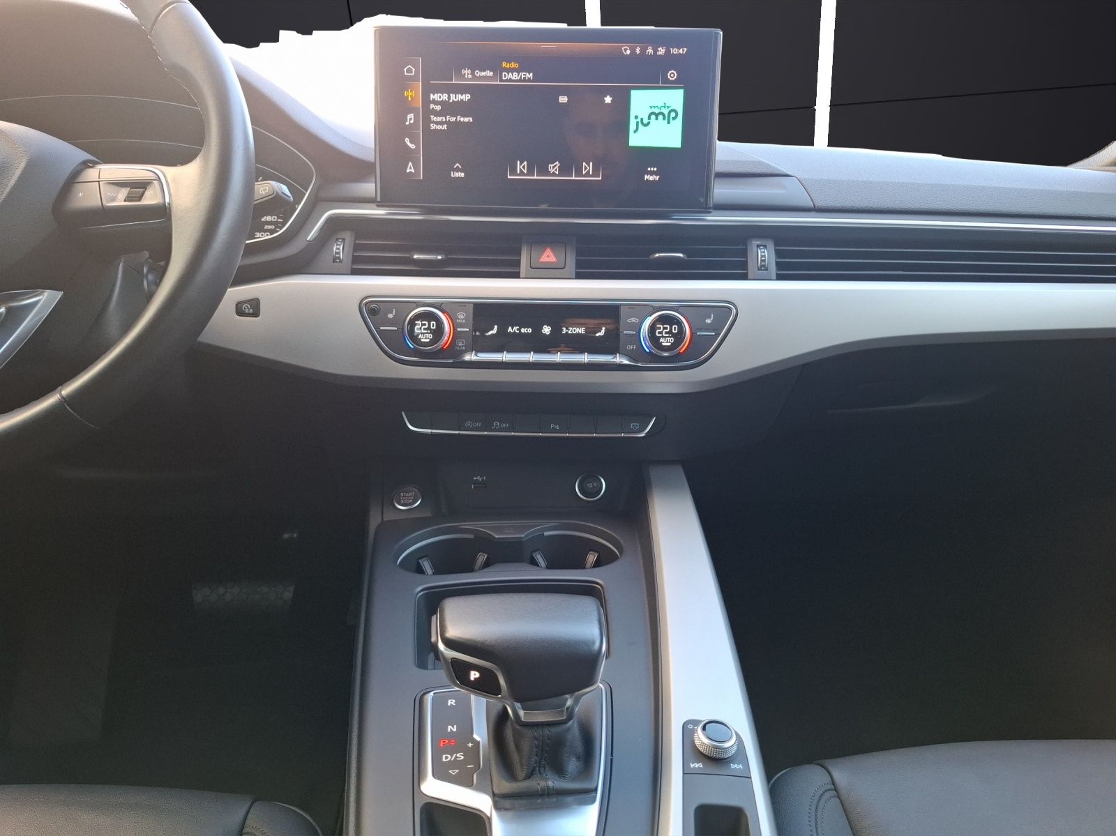 Fahrzeugabbildung Audi A4 Avant 35 TFSI advanced S-tronic LED Navi ACC