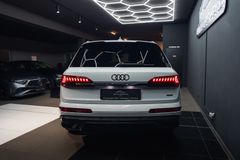 AUDI Q7 50 TDI competition plus*AHK*HU*B&O*PANO*VOLL AUDI Q7 50 TDI competition plus*AHK*HU*B&O*PANO*VOLL