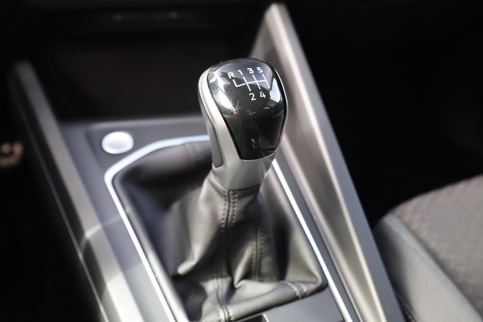 Volkswagen Golf VIII 1.5 TSI App Connect ACC DAB LED, миниатюра 23