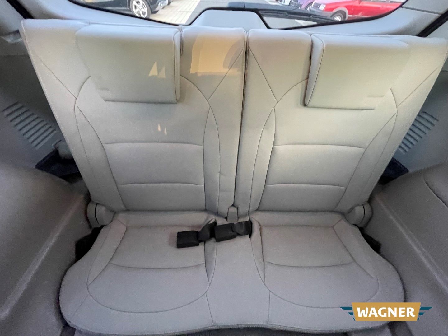 Fahrzeugabbildung Nissan Qashqai+2 Tekna 4X4 Automatik Klimaautomatik 7-S