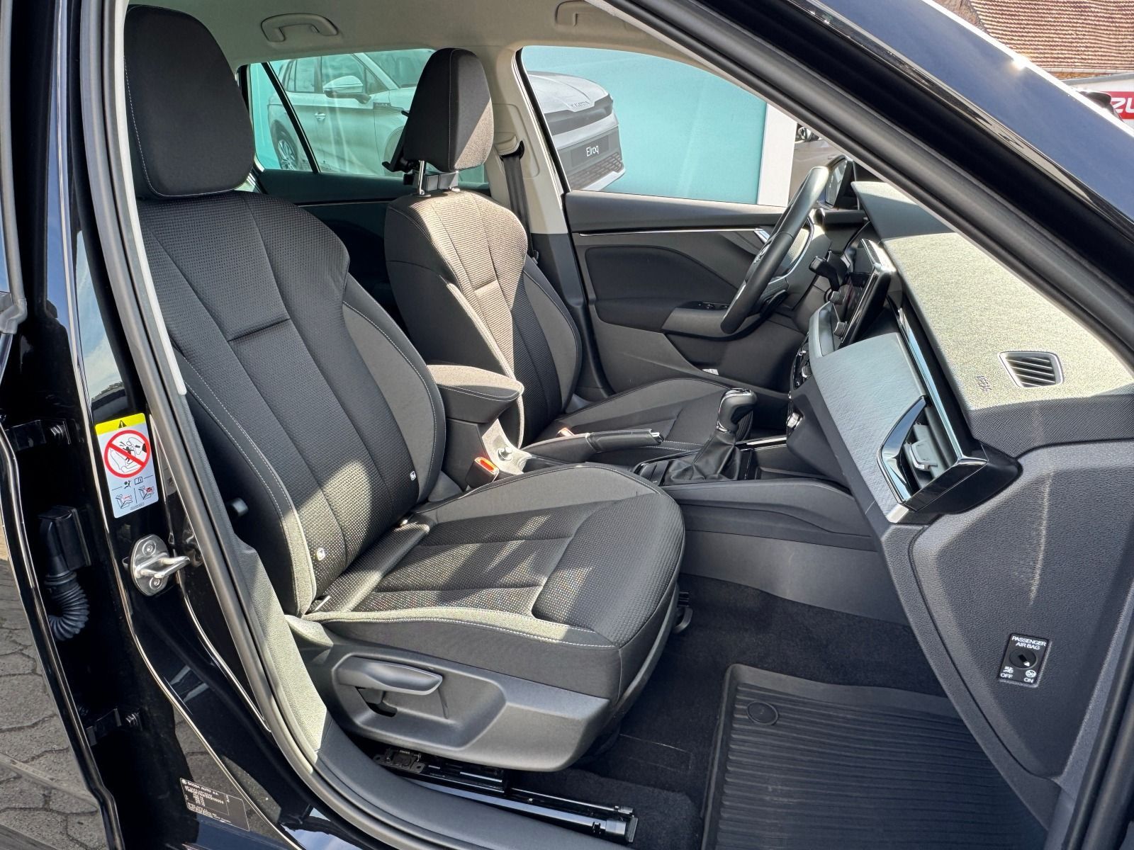 Fahrzeugabbildung SKODA Kamiq Tour 110PS DSG*RFK*NAVI*LED*SideAss