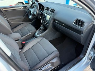 Volkswagen Golf - 10