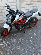 KTM DUKE 390 - KTM Motorräder in Köln