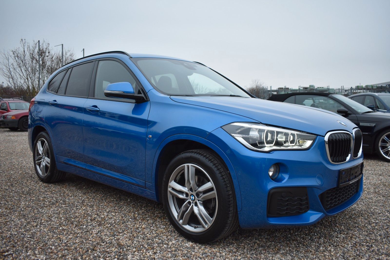 Fahrzeugabbildung BMW X1 sDrive 18 i M Sport Panorama AHK LED Autom.