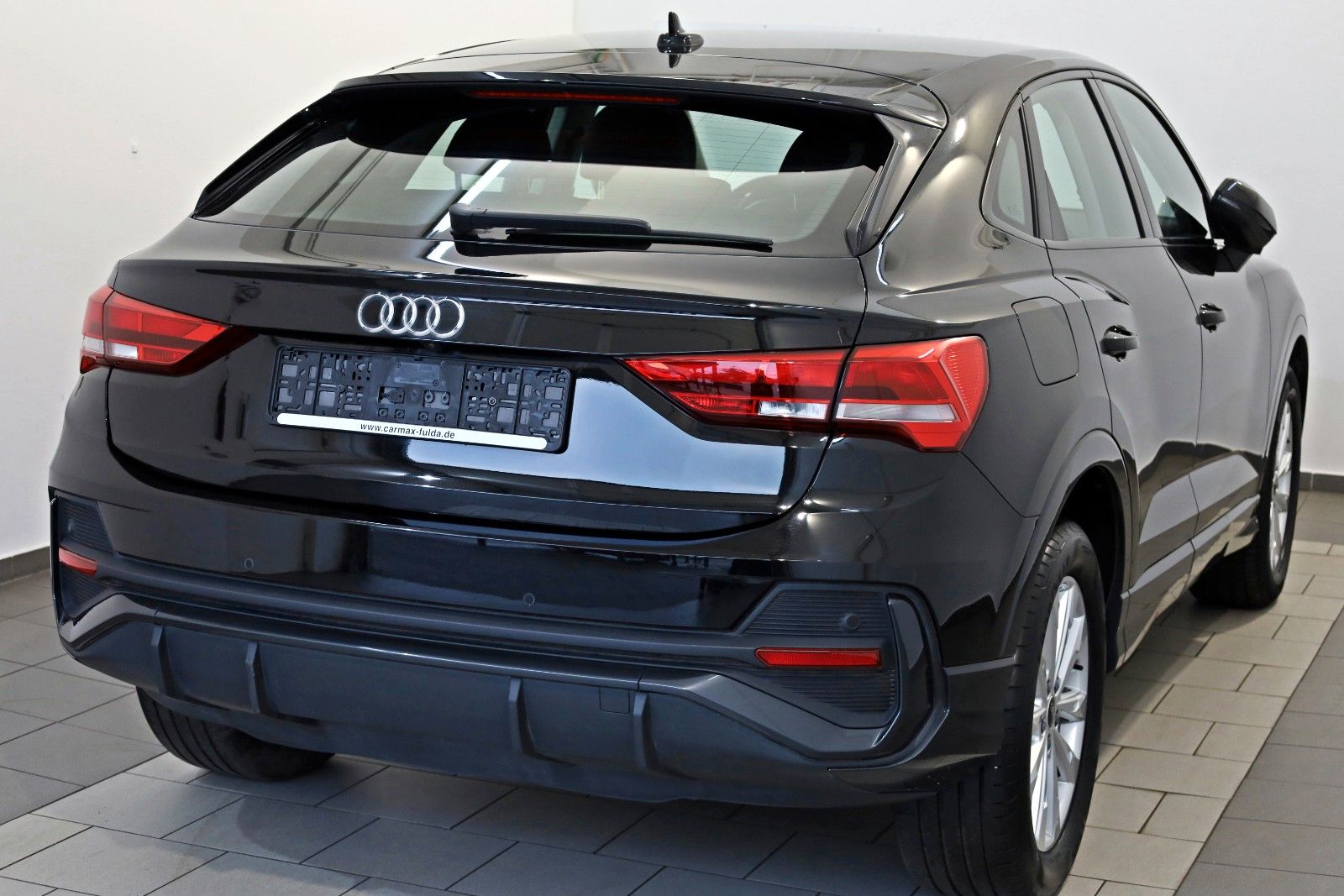 Fahrzeugabbildung Audi Q3 Sportback 45 TFSI e,Leder,Navi,LED,SH,Kamera