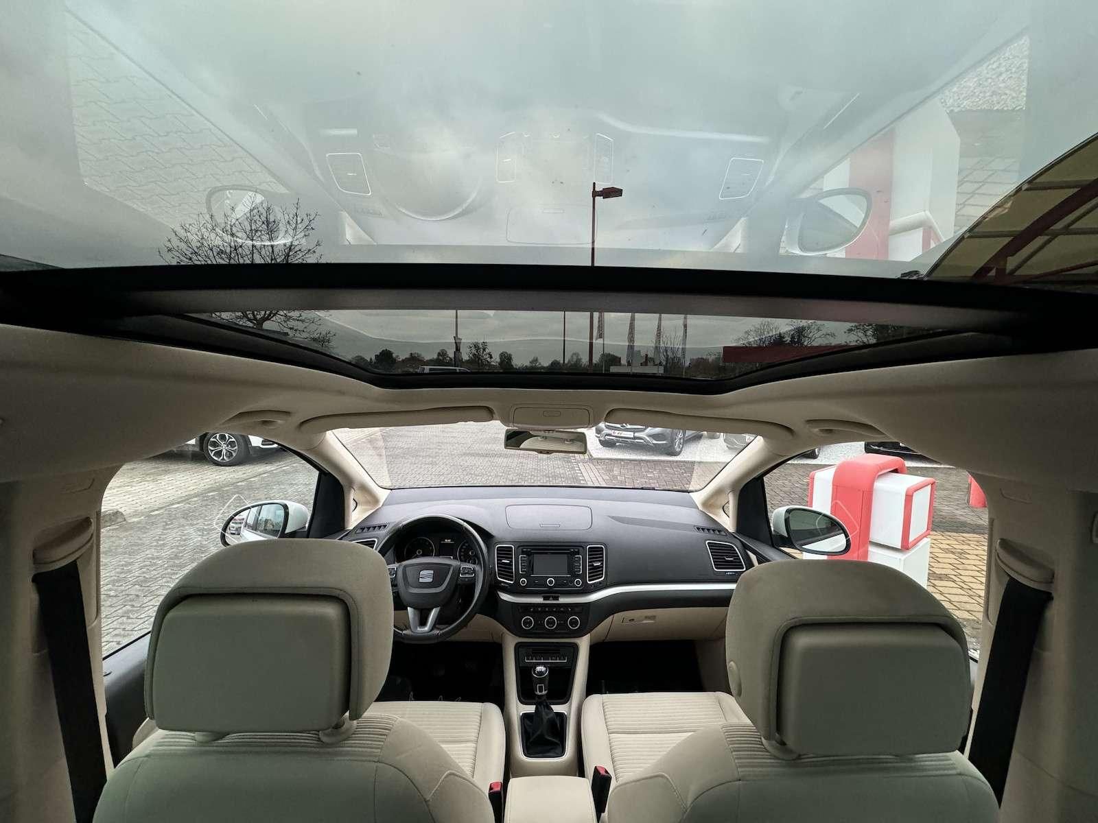 Fahrzeugabbildung SEAT Alhambra 7 Sitzer/Xenon/Navi/DAB/Pano/StandHz...