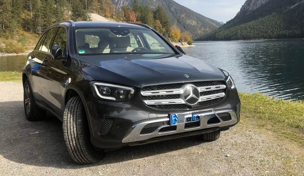 Image of Mercedes-Benz GLC 300