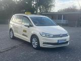 Volkswagen Touran 2.0 TDI SCR DSG mit Mwst  Netto 26890,76 - Volkswagen Touran mit Diesel-Antrieb: Taxi, Kleinbus