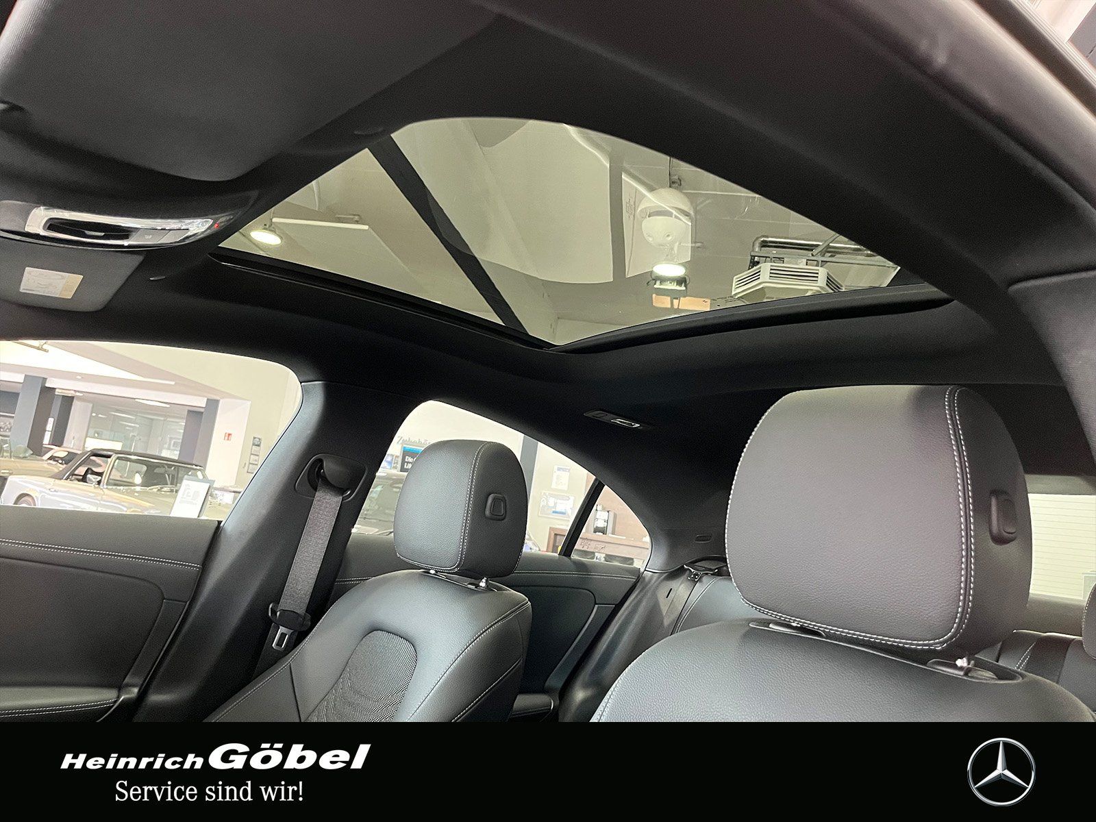 Fahrzeugabbildung Mercedes-Benz CLA 180 PROGRESSIVE+PANO+TOTWINKEL+AMBIENTE+LED