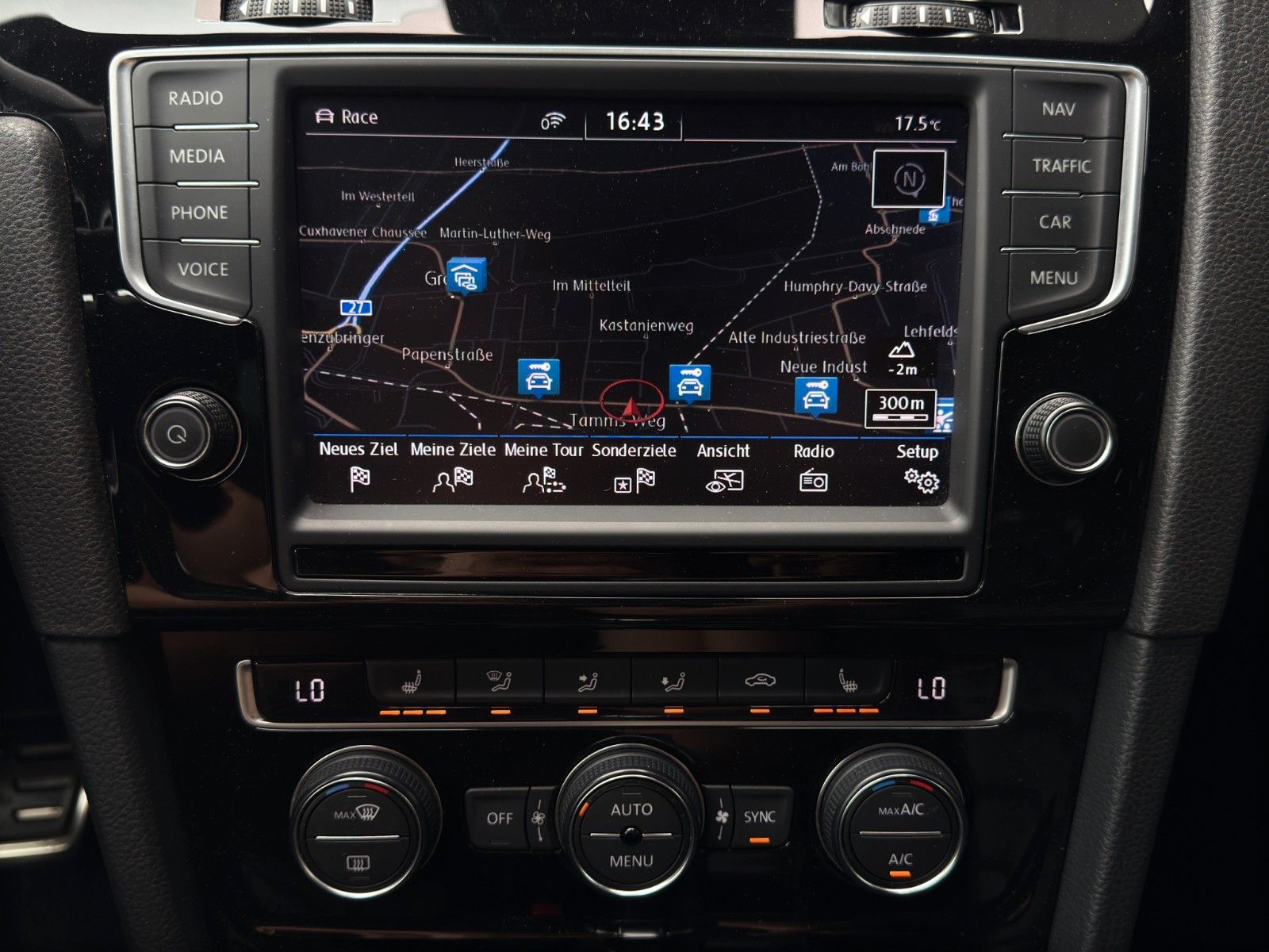 Fahrzeugabbildung Volkswagen Golf VII Variant R ABT *DYNAUDIO*DCC*RFK*Massage
