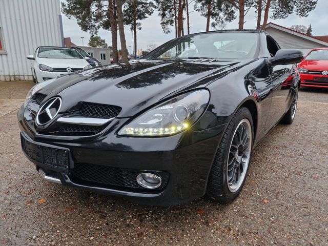 Mercedes-Benz SLK 200 KOMPRESSOR ROADSTER LEDER NAVi AiRSCARF