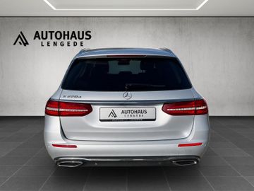 Mercedes E 220 - 6