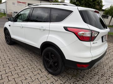 Ford Kuga - 4