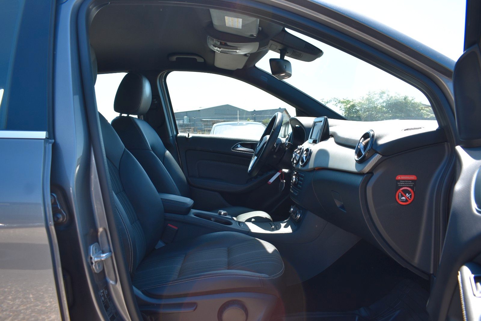 Fahrzeugabbildung Mercedes-Benz B 200 CDI Automatik Sport Paket Navi Sitzheizung