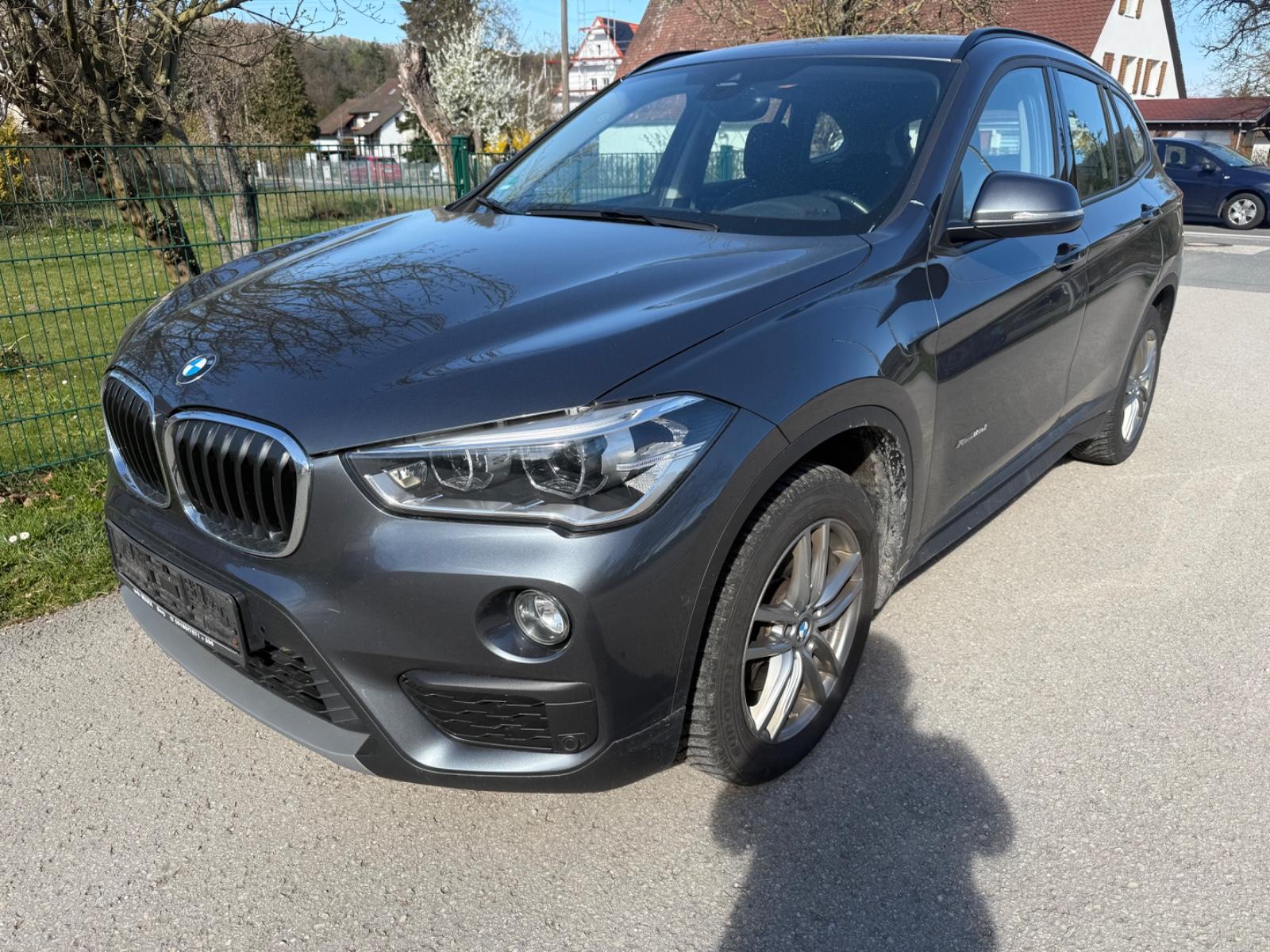 BMW X1 xDrive 18 d Advantage, AHK, NAVI