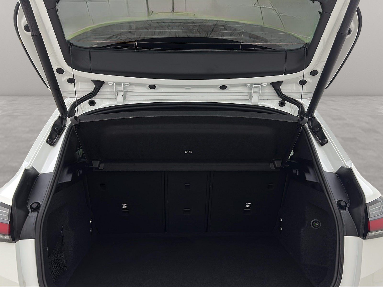 BMW 223 Active Tourer - Bild 12