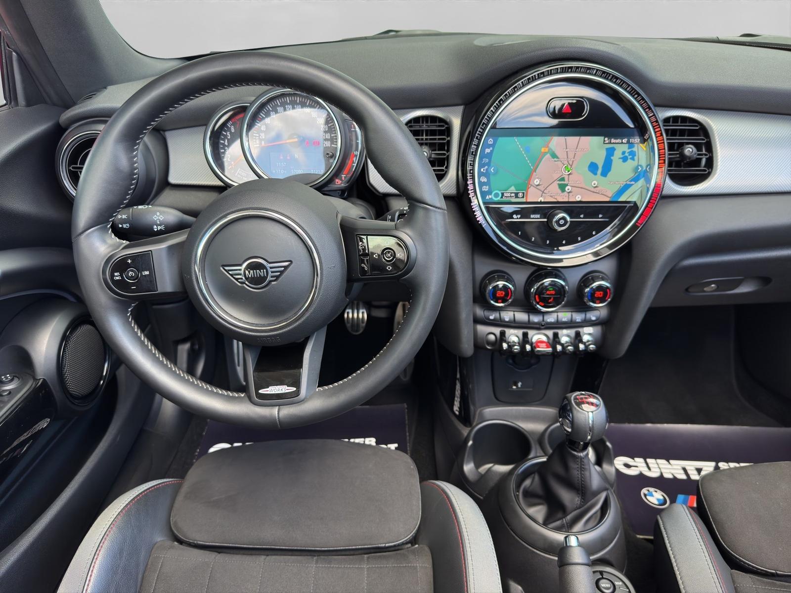 MINI Cooper S Cabrio JCW Trim adaptiverLED Lenkradhei