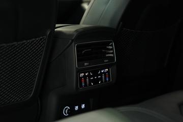 2020 AUDI SQ8 — миниатюра 25