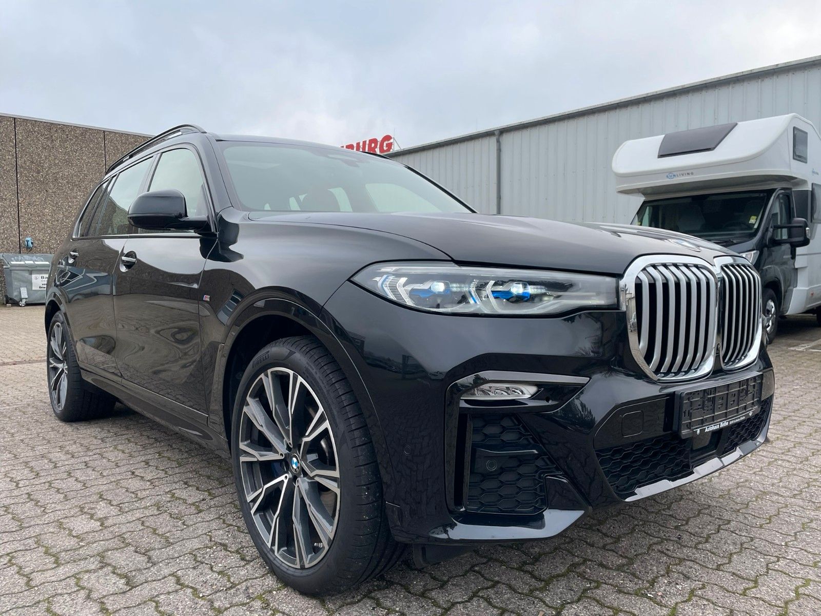 BMW X7 xDrive 40 i M Sport*Laser*Kamera*22"Deutsch