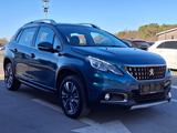 Peugeot 2008 Allure.Panorama.T-Leder.Kamera.SZH - Peugeot 2008 Gebrauchtwagen in Berlin