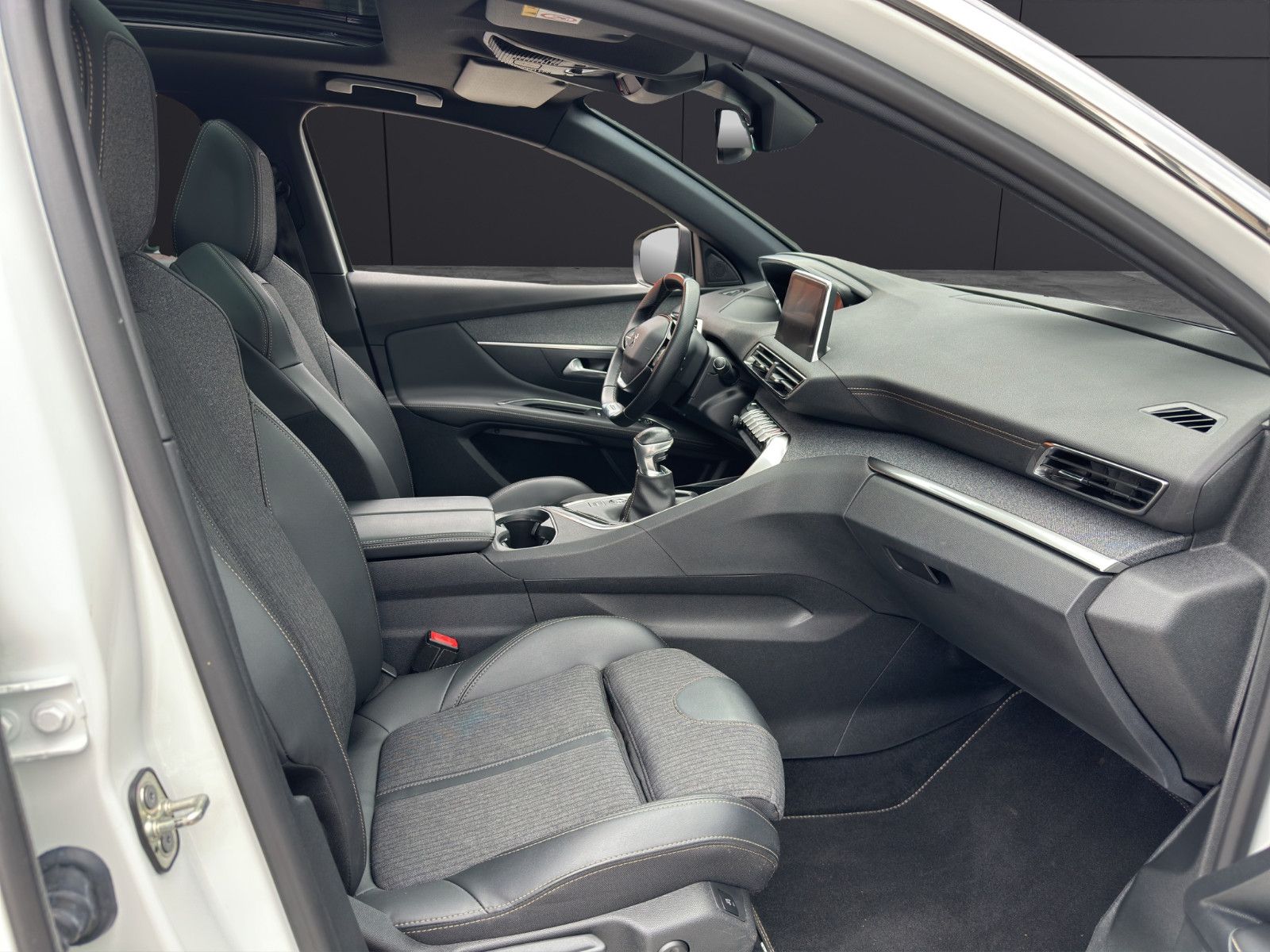 Fahrzeugabbildung Peugeot 3008 Allure*GT-Line*Navi*Pano*Spur*Totwinkel*360