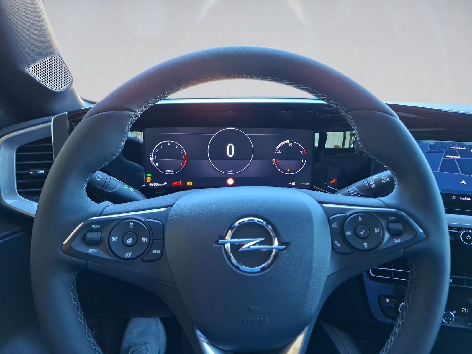 Fahrzeugabbildung Opel Mokka 1.2 Turbo Ultimate Kamera,Navi,SHZ,ACC,PDC