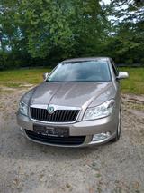 Skoda Octavia 1.2 TSI Ambition, TÜV neu - Skoda Octavia mit Benzin-Antrieb: Limousine, 1.2