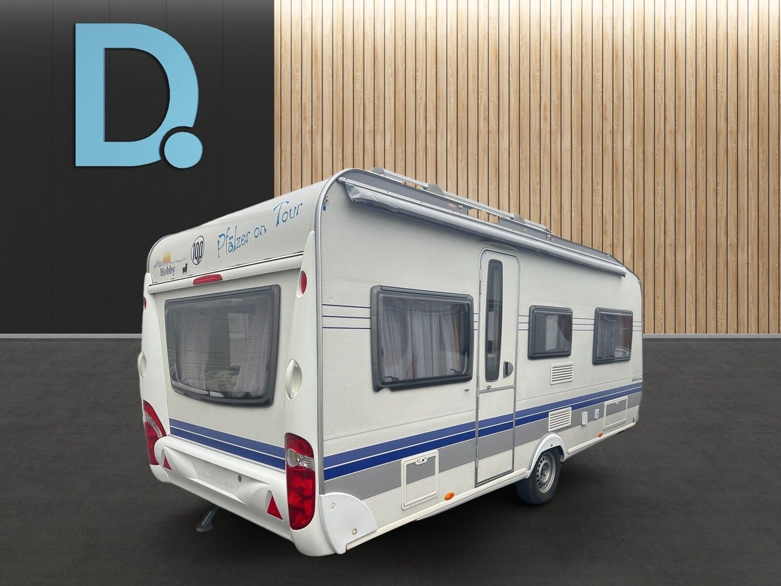 Fahrzeugabbildung Hobby De Luxe 495 UL Fahrradträger,Mover,Einzelbetten