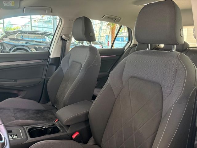 Golf  Style 2.0 TSI DSG LED NAV APP 8FACH