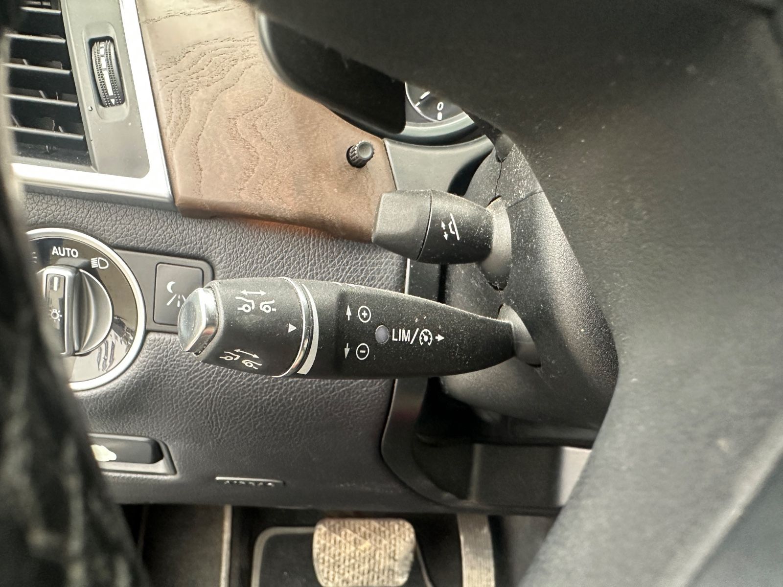Fahrzeugabbildung Mercedes-Benz GL 500 4Matic AMG/7 Sitze/Navi/ILS/Pano/Kam/AHK
