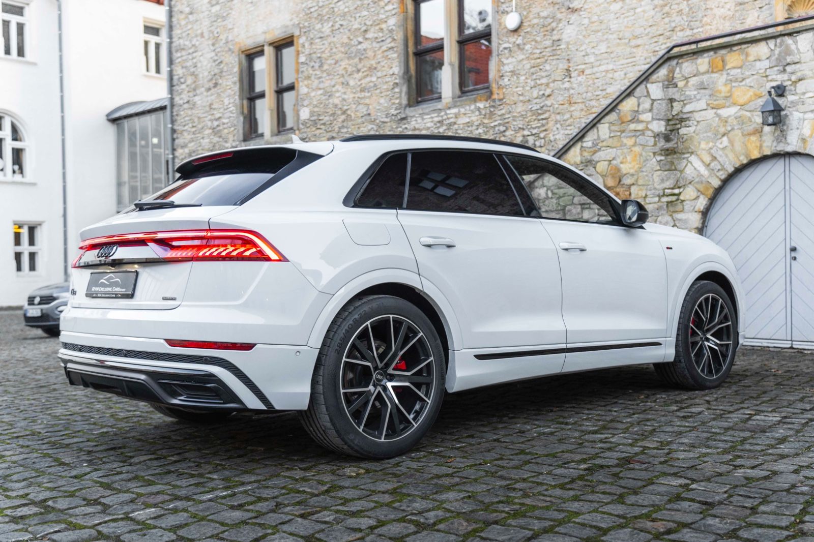 Fahrzeugabbildung Audi Q8 55 TFSI Quattro S-LINE B&O 3D ACC MATRIX NAV