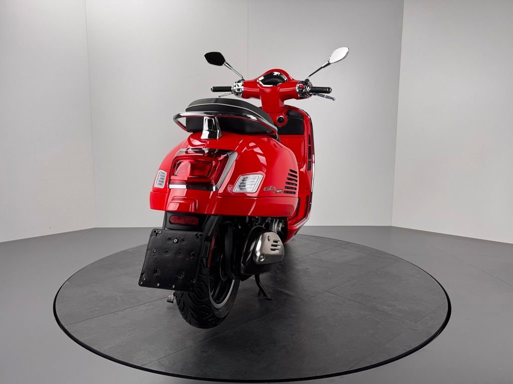 Fahrzeugabbildung Vespa GTS 300 SUPER HPE E5 *TOP-ZUSTAND