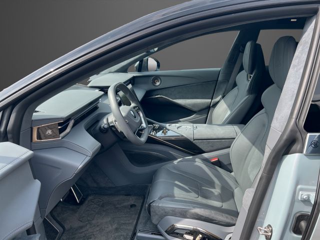 Fahrzeugabbildung Lotus Eletre R Carbon KEF