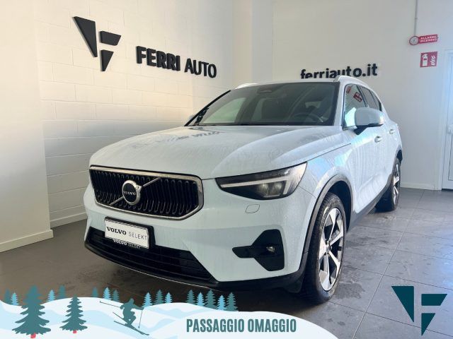 Другие VOLVO XC40 B3 automatico Core