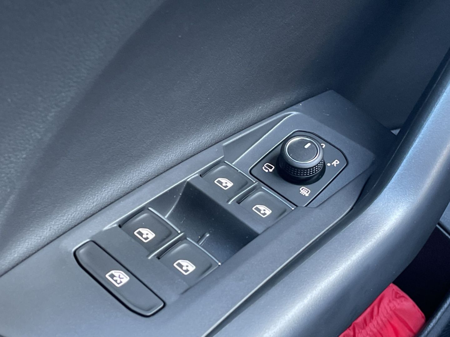 T-Cross ENERGY 1.0 TSI DSG Kamera/LED/ACC/Klima