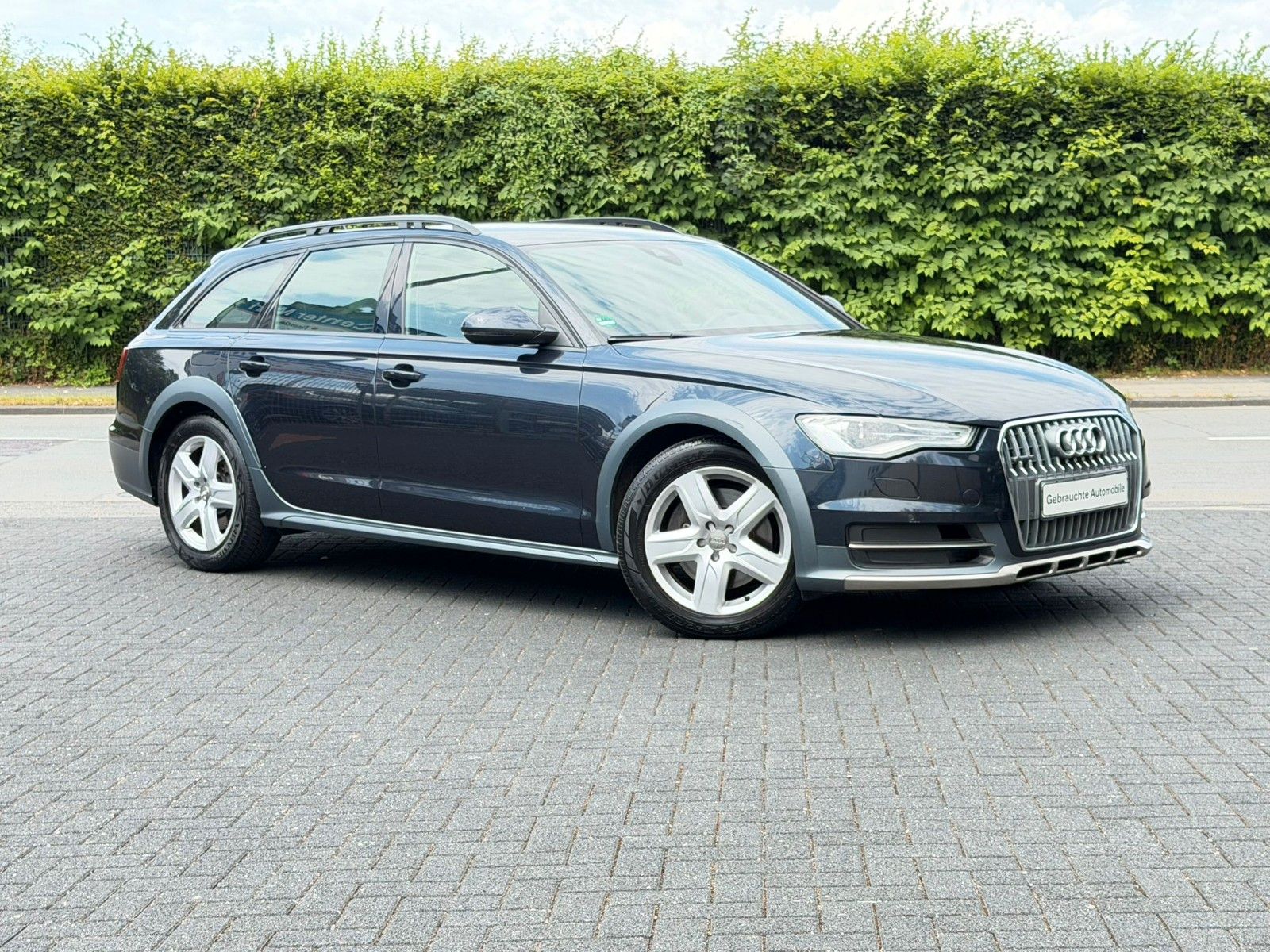 Audi A6 Allroad - 1